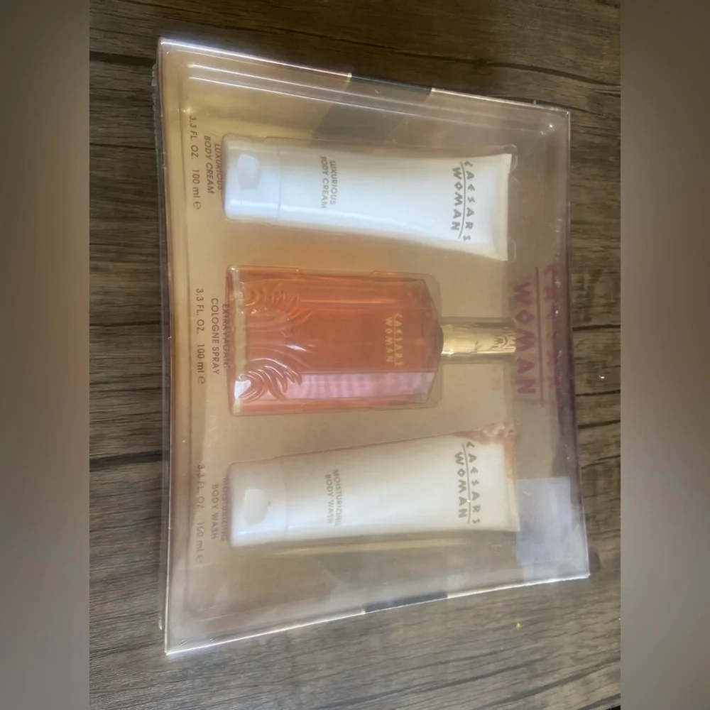 Caesars Woman Gift set - Picture 1 of 3